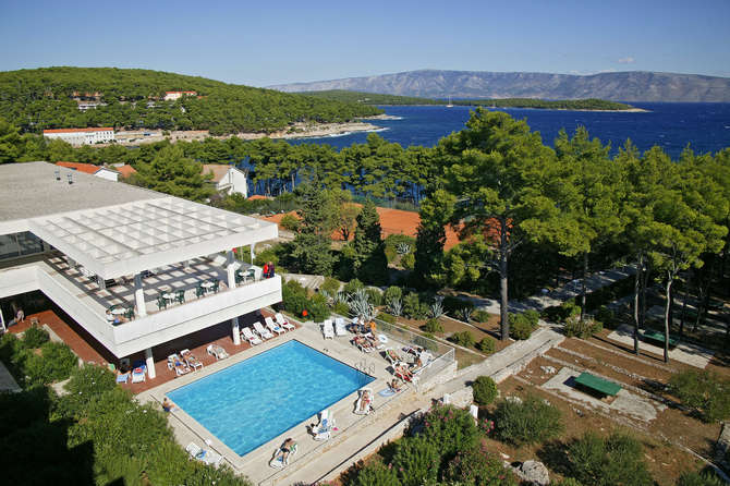 vakantie-naar-Adriatiq Hotel Hvar-april 2024