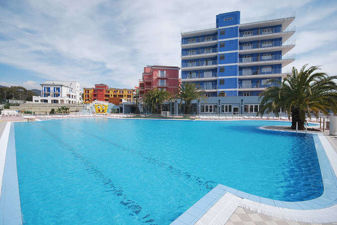 vakantie-naar-Ai Pozzi Village Spa Resort-mei 2025
