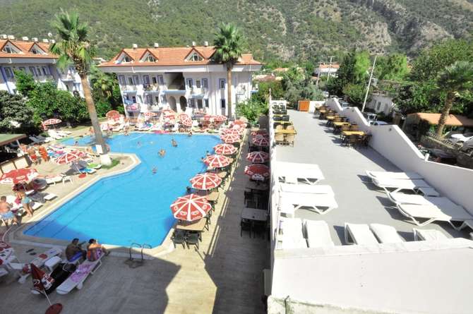 vakantie-naar-Akdeniz Beach Hotel-mei 2024