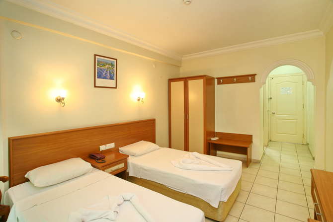 vakantie-naar-Alanya Beach Hotel-mei 2025