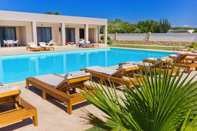 vakantie-naar-Alea Hotel Suites-mei 2025