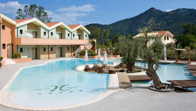 vakantie-naar-Alexandra Golden Boutique Hotel-juni 2025