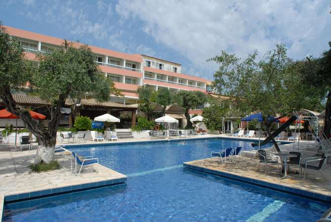 vakantie-naar-Alexandros Hotel-mei 2024