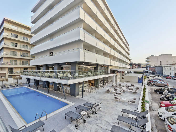 vakantie-naar-Alexia Premier City Hotel-mei 2025