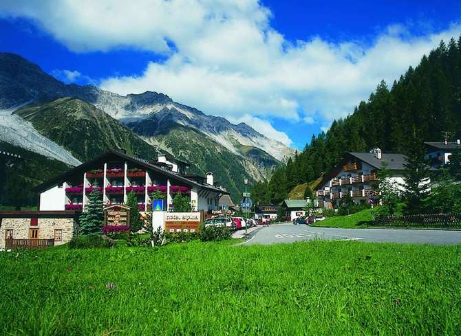 vakantie-naar-Alpina Mountain Resort-april 2024