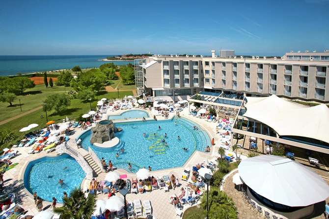 vakantie-naar-Aminess Maestral Hotel-juni 2025