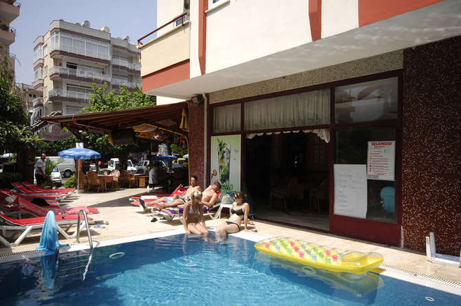 vakantie-naar-Angora Apart Hotel-mei 2025