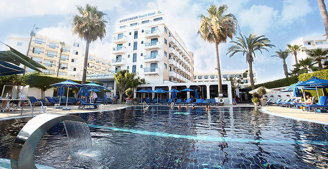 vakantie-naar-Anonymous Beach Hotel-mei 2024