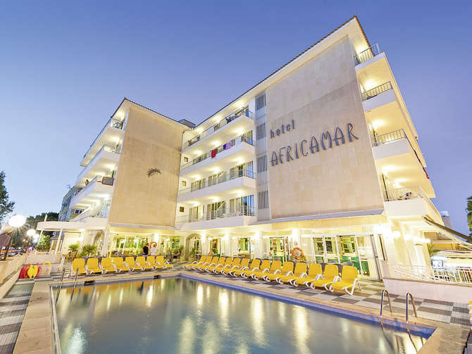 vakantie-naar-Aparthotel Africamar-mei 2025