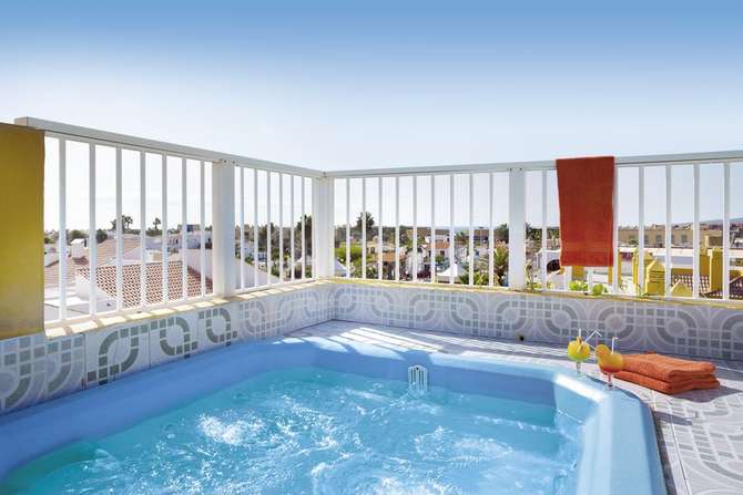vakantie-naar-Aparthotel Caleta Garden-mei 2025