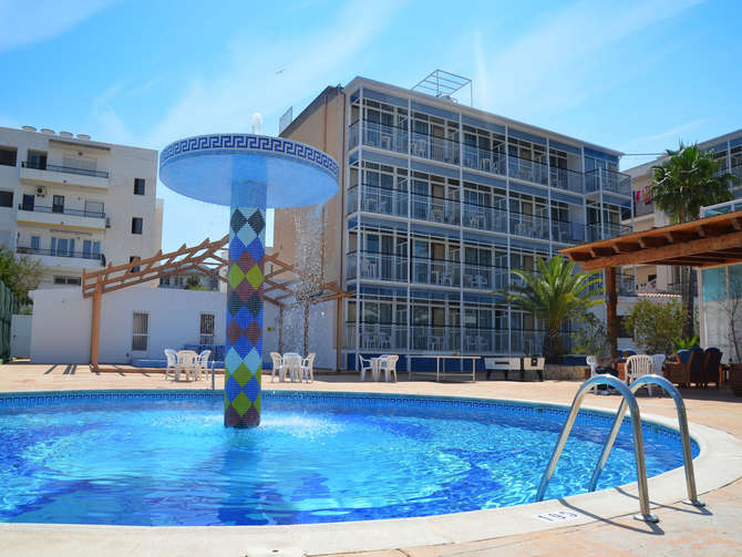 vakantie-naar-Aparthotel Club La Sirena-mei 2025