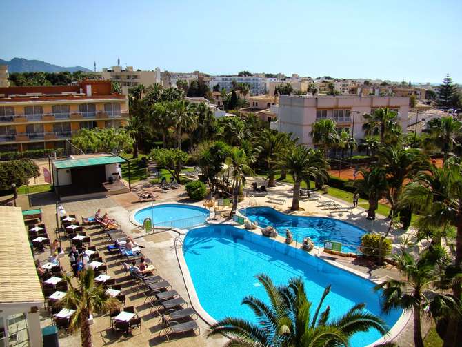 vakantie-naar-Aparthotel Club Simo-mei 2025