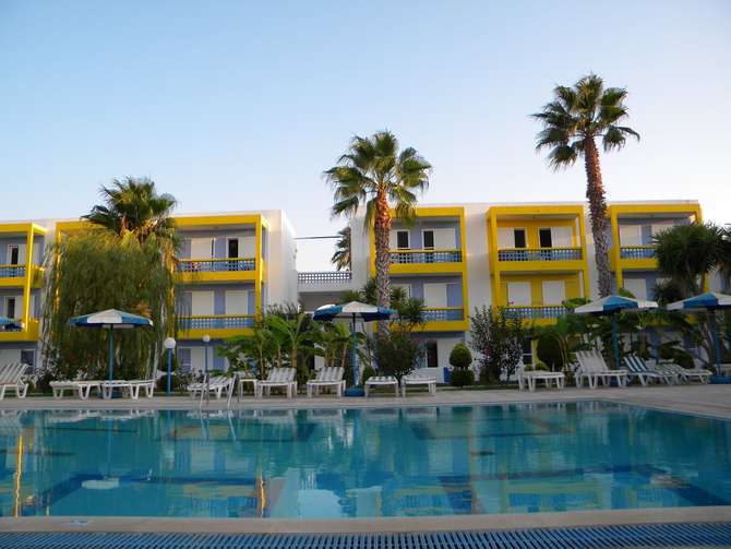 vakantie-naar-Aparthotel Giakalis-mei 2025