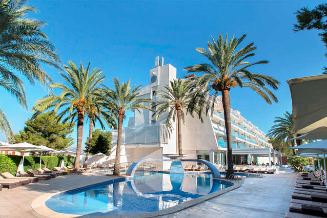vakantie-naar-Aparthotel Playa De Muro Suites-mei 2024