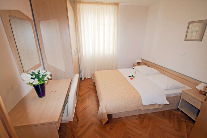 vakantie-naar-Aparthotel Tamarix-mei 2025