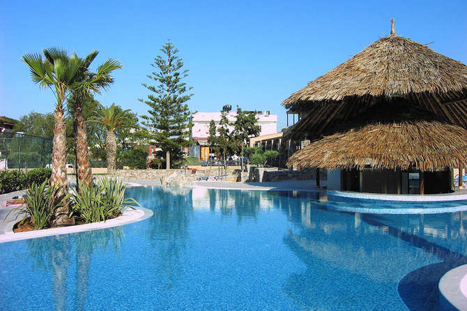 vakantie-naar-Aphrodite Beach Club-mei 2025