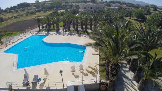 vakantie-naar-Aphrodite Hotel-mei 2025