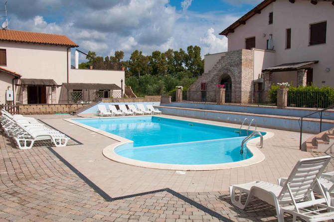 vakantie-naar-Appartementen Borgo Valmarina-mei 2025