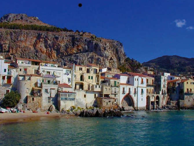 vakantie-naar-Appartementen Cefalu Centro-mei 2025