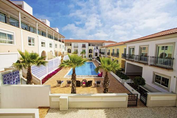 vakantie-naar-Appartementen Praia Del Rey The Village-mei 2025