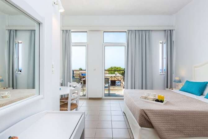vakantie-naar-Aqua Marina Aparthotel-mei 2025