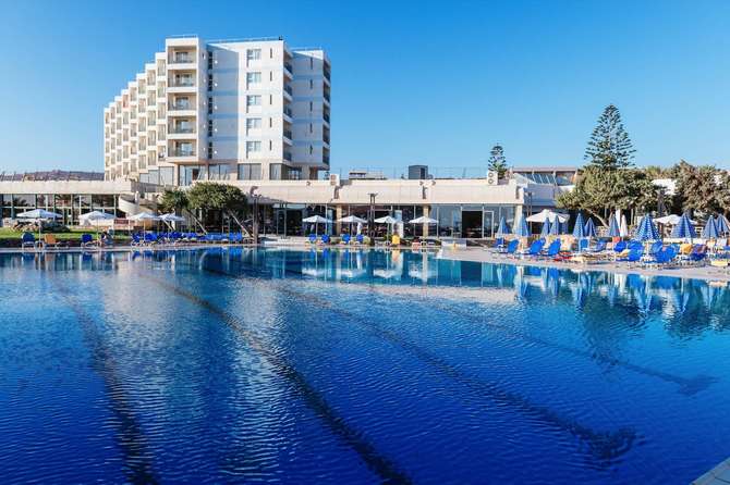 vakantie-naar-Arina Beach Resort-mei 2025