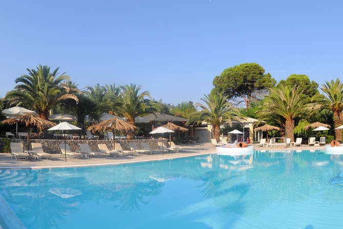 vakantie-naar-Art Hotel Debono-mei 2025