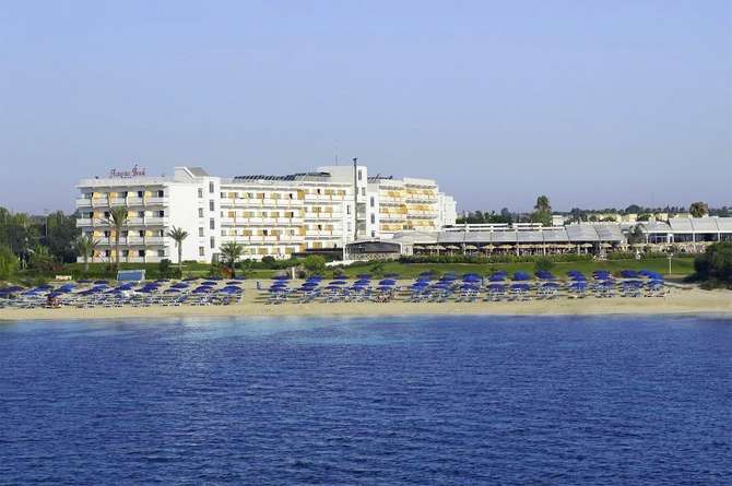 vakantie-naar-Asterias Beach Hotel-mei 2025