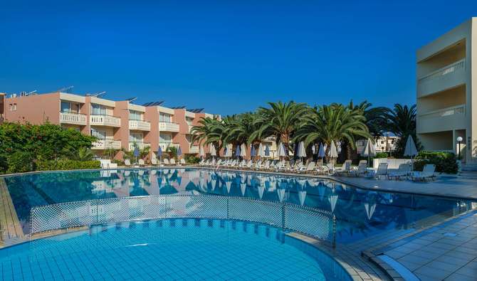 vakantie-naar-Atrion Resort Hotel Appartementen-mei 2025