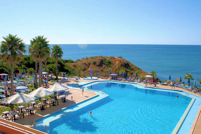 vakantie-naar-Auramar Beach Resort-mei 2025