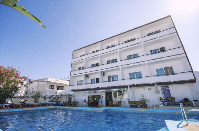 vakantie-naar-Azuline Hotel Mediterraneo-mei 2024