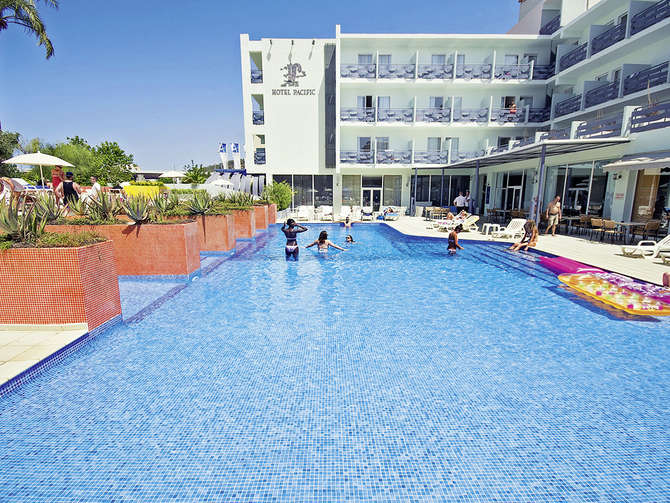 vakantie-naar-Azuline Hotel Pacific-mei 2025