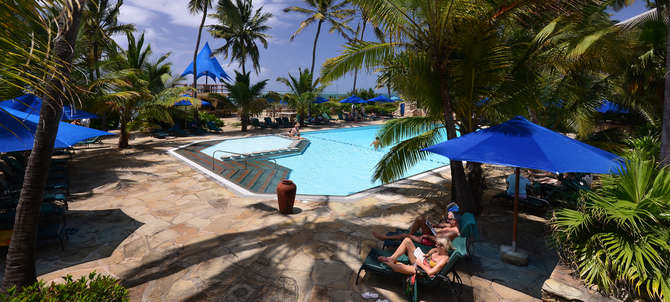 vakantie-naar-Bahari Beach Hotel-mei 2025