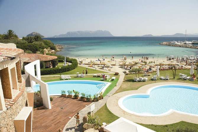 vakantie-naar-Baia Caddinas Resort Spa-april 2025
