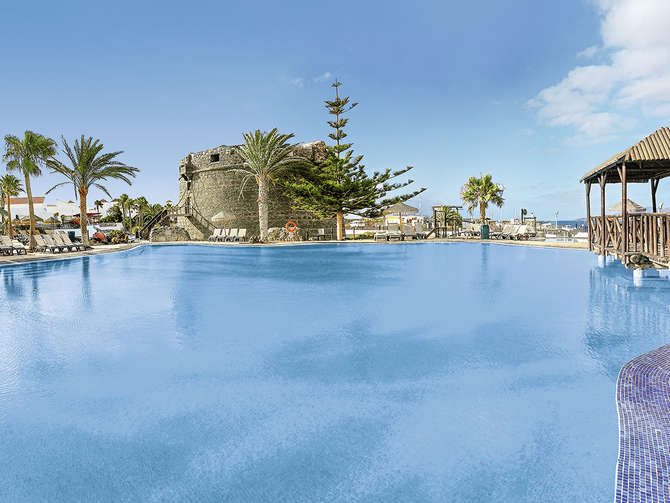 vakantie-naar-Barcelo Castillo Beach Resort-mei 2025