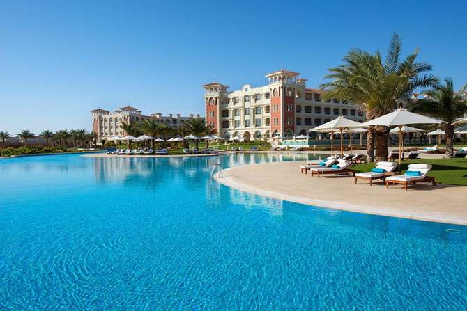 vakantie-naar-Baron Palace Resort-mei 2025