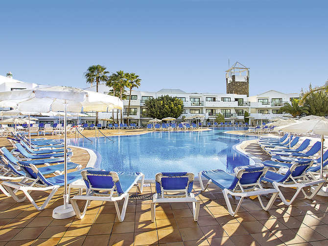vakantie-naar-Be Live Experience Lanzarote Beach-mei 2025