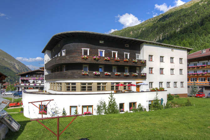vakantie-naar-Berghotel Gasthof Gstrein-mei 2025