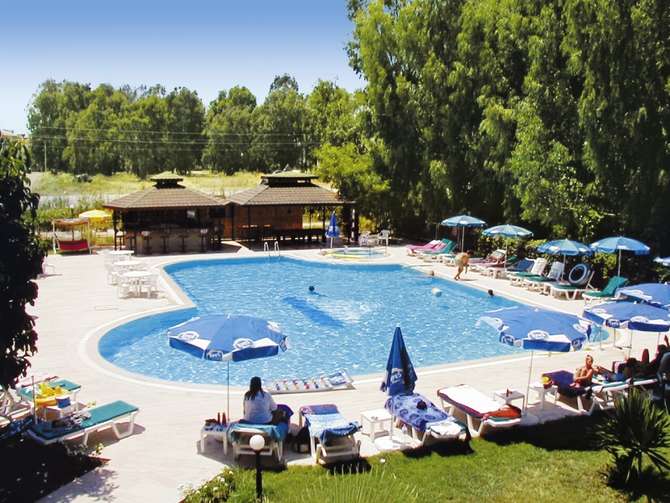 vakantie-naar-Bezay Hotel-mei 2025
