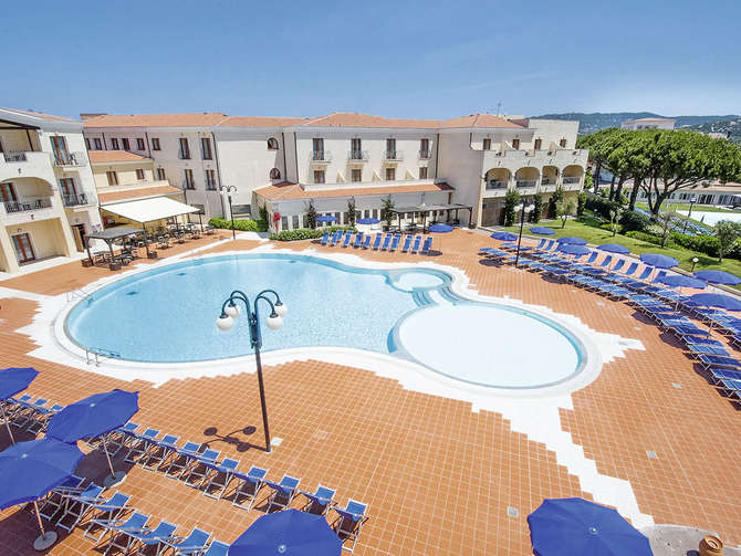 vakantie-naar-Blu Hotel Morisco Village-mei 2025