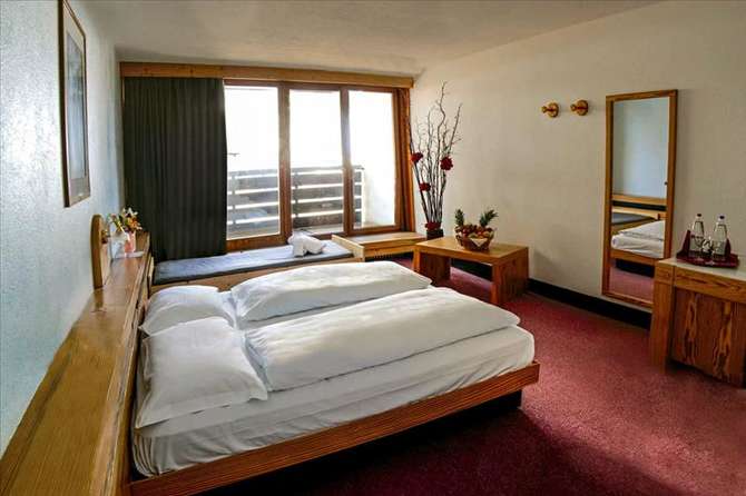 vakantie-naar-Blu Hotels Senales-mei 2025