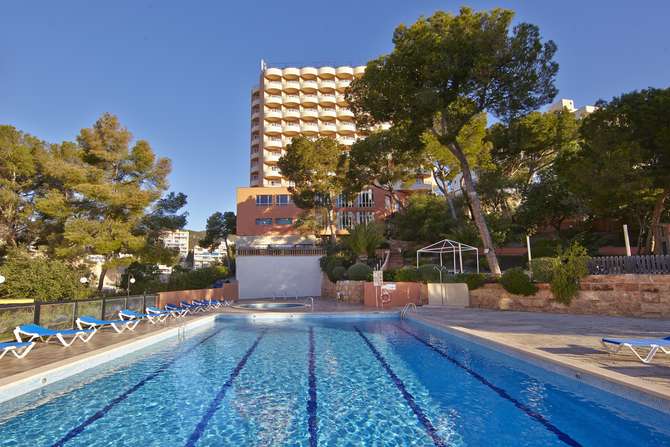 vakantie-naar-Blue Bay Hotel-mei 2025