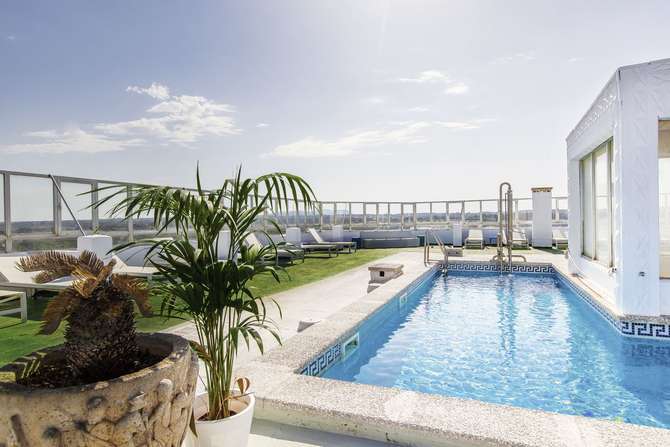 vakantie-naar-Blue Sea Arenal Tower-mei 2025