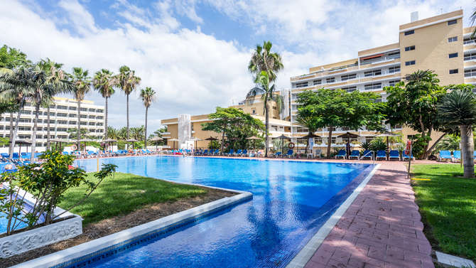 vakantie-naar-Blue Sea Hotel Puerto Resort-mei 2024
