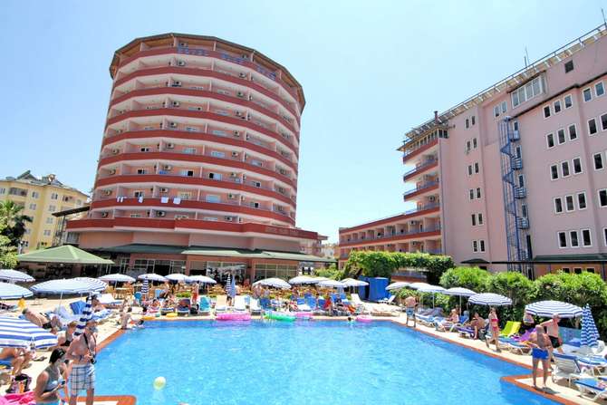 vakantie-naar-Blue Star Hotel-april 2025
