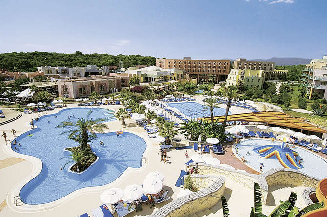 vakantie-naar-Blue Waters Club Resort-mei 2025