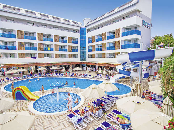 vakantie-naar-Blue Wave Suite Hotel-april 2024