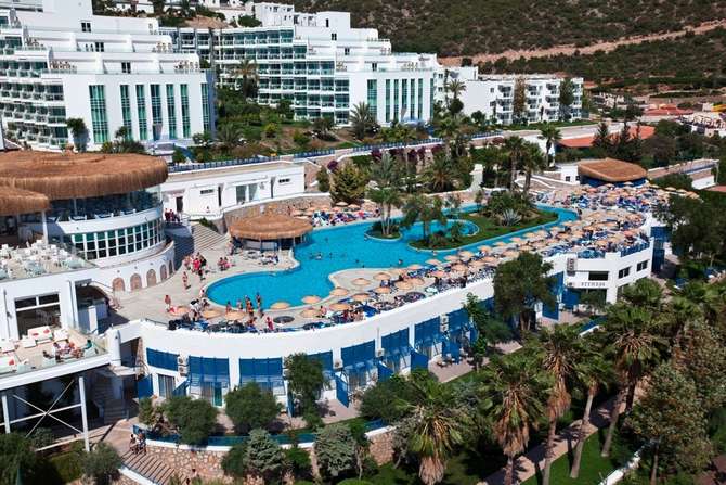 vakantie-naar-Bodrum Holiday Resort Spa-mei 2025