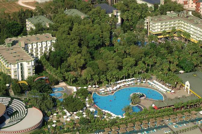 vakantie-naar-Botanik Hotel Resort-mei 2024