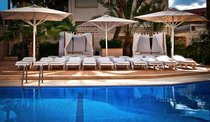 vakantie-naar-Bq Carmen Playa Hotel-mei 2025